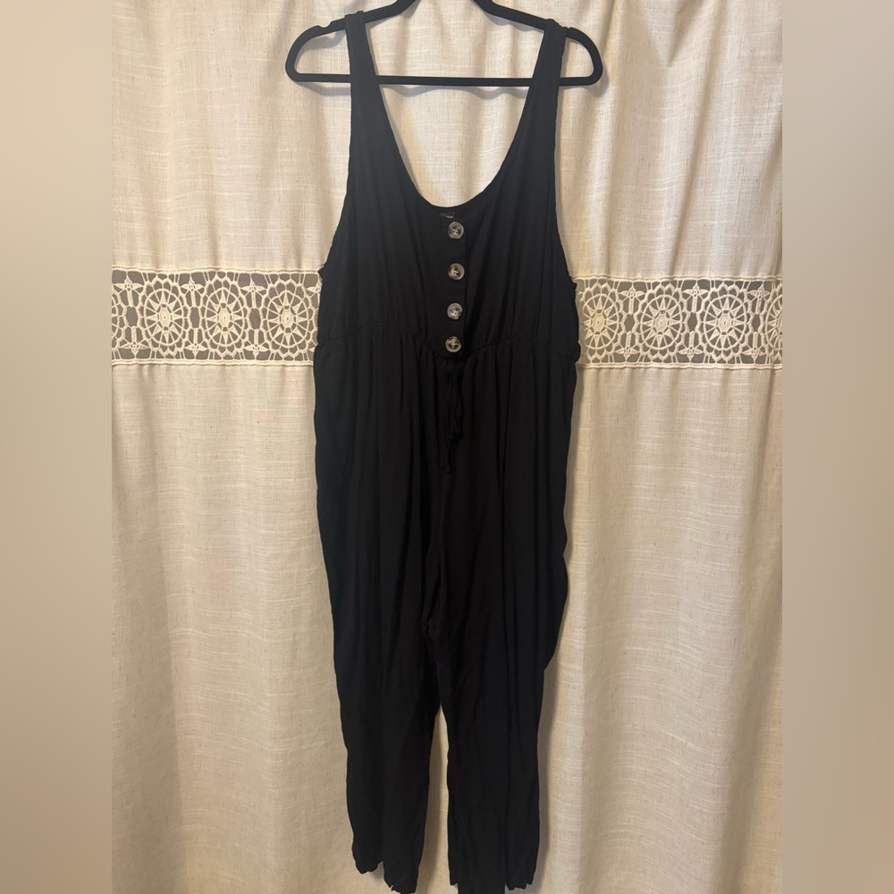 SHEIN Black Sleeveless Button Jumpsuit